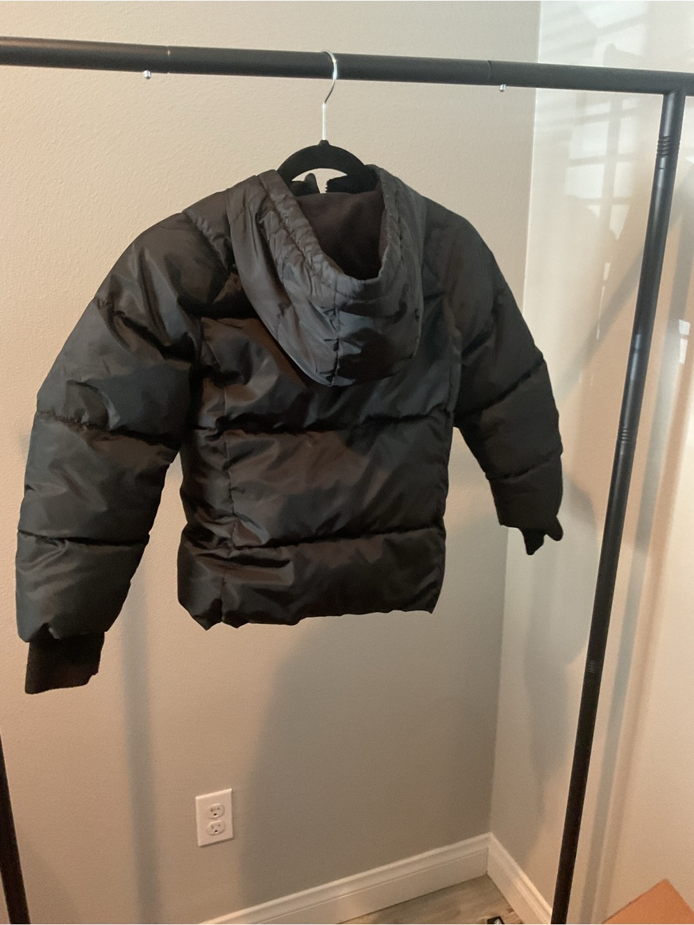Swiss Tech Kids Black Hooded Puffer Jacket - Picture 5 of 5
